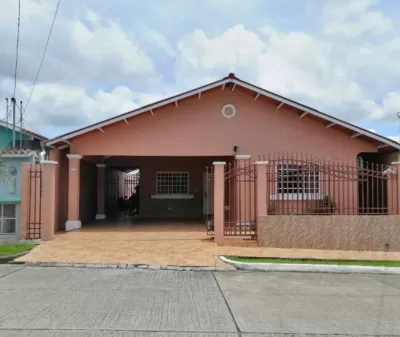 Se vende Casa en Villa Zaita: 3 Recámaras, 2 Baños
